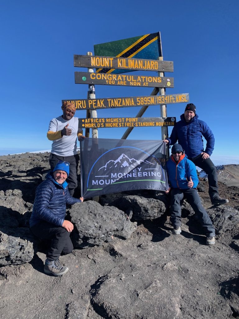 Monkey Mountaineering Sustainable on Kilimanjaro